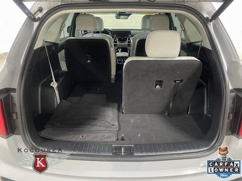 Used 2023 Kia Sorento SX image 26