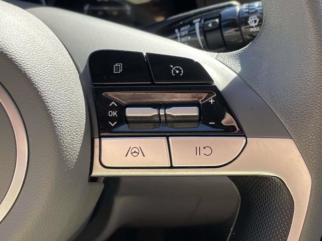 Used 2022 Hyundai Elantra Blue FWD image 21