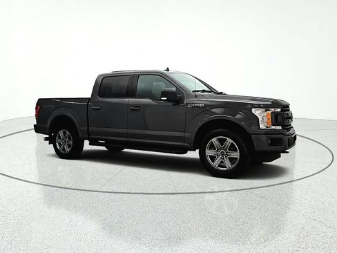 Used 2018 Ford F150 XLT w/ Equipment Group 302A Luxury AWD/4WD image 2