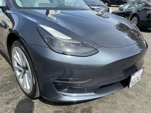 Used 2022 Tesla Model 3 Long Range image 75