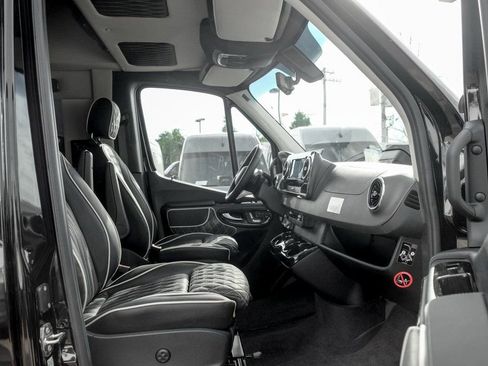 New 2025 Mercedes-Benz Sprinter 3500 image 28