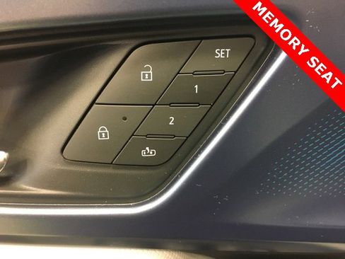 Used 2024 Chevrolet Equinox EV LT image 35