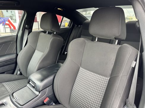 Used 2021 Dodge Charger GT w/ Performance Handling Group image 13