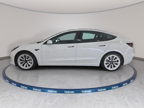Used 2022 Tesla Model 3 Long Range AWD/4WD image 9