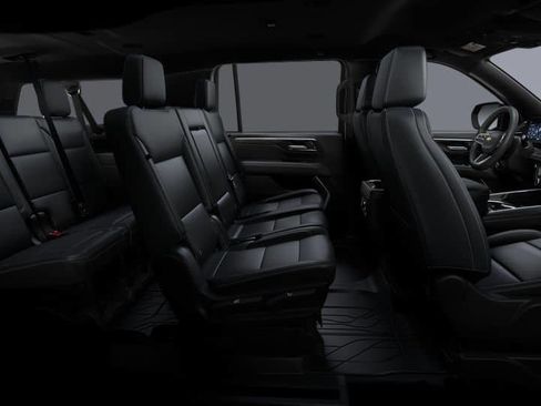 New 2025 Chevrolet Suburban LT image 10
