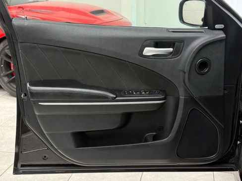 Used 2020 Dodge Charger Scat Pack w/ Navigation & Travel Group RWD image 16