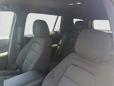 Used 2026 Chevrolet Equinox LT AWD/4WD image 16