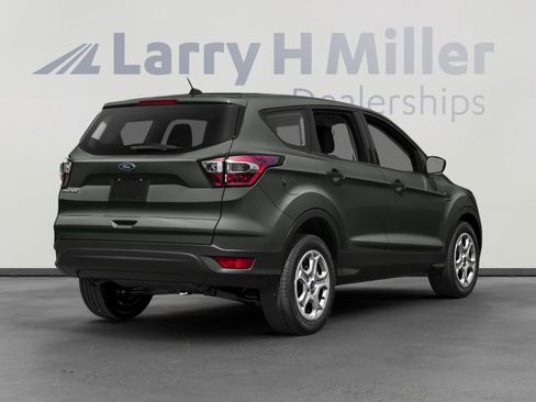 Used 2019 Ford Escape S image 2