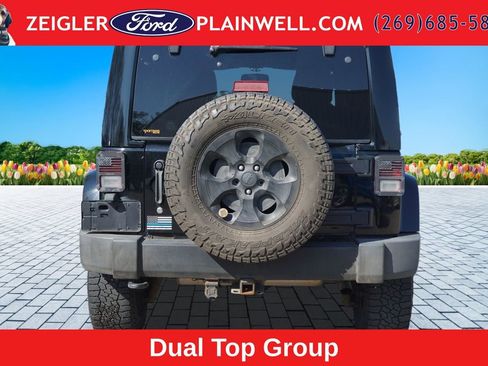 Used 2014 Jeep Wrangler Unlimited Sahara w/ Dual Top Group AWD/4WD image 4