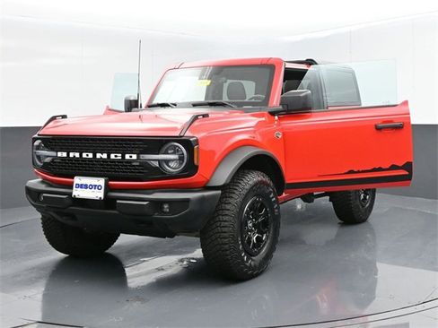 Used 2022 Ford Bronco Wildtrak image 64