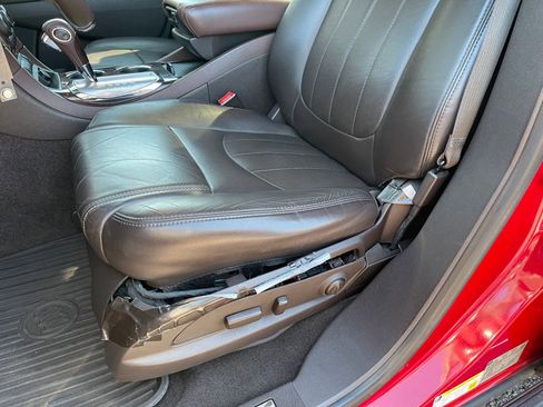 Used 2014 Buick Enclave Leather image 17