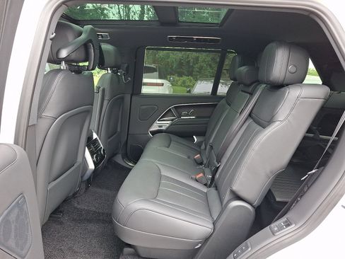 New 2026 Land Rover Range Rover Long Wheelbase SE AWD/4WD image 5