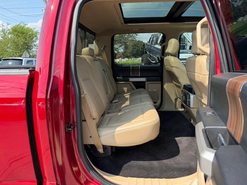Used 2016 Ford F150 Lariat w/ Equipment Group 502A Luxury AWD/4WD image 28