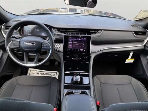 New 2026 Jeep Grand Cherokee L 4WD image 17
