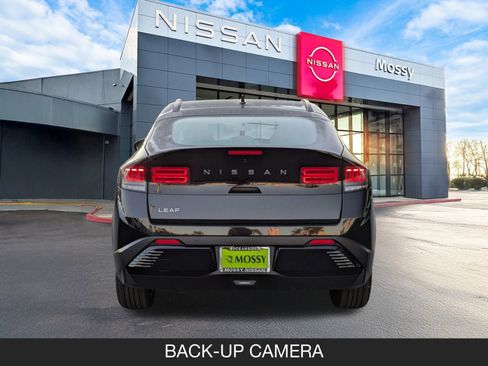 New 2026 Nissan Leaf Platinum+ image 9