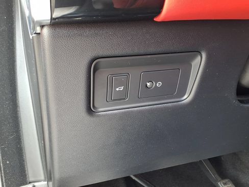 Used 2019 Land Rover Range Rover Sport HSE Dynamic AWD/4WD image 13