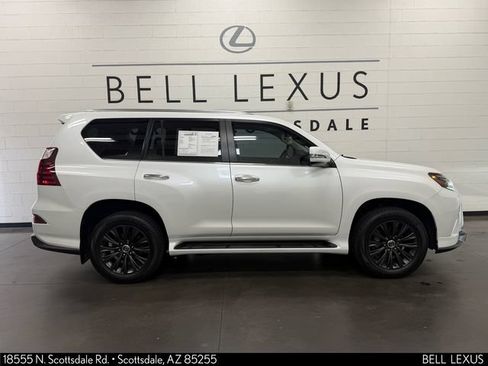 Used 2021 Lexus GX 460 Premium w/ Accessory Package AWD/4WD image 3