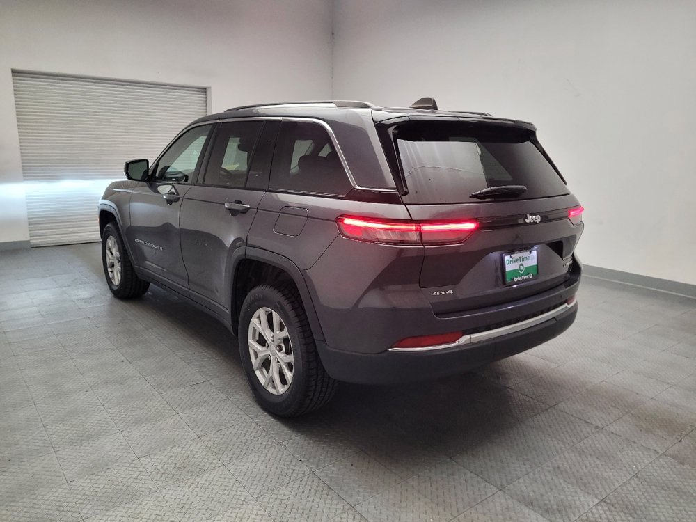 Used 2023 Jeep Grand Cherokee Limited AWD/4WD image 5