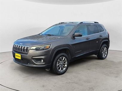 Used 2019 Jeep Cherokee Latitude Plus w/ Comfort/Convenience Group