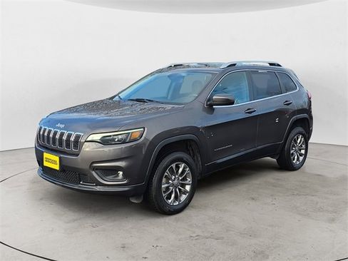 Used 2019 Jeep Cherokee Latitude Plus w/ Comfort/Convenience Group image 1
