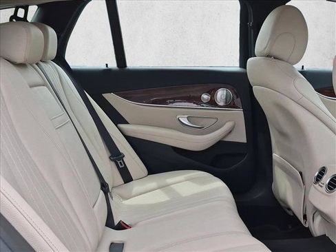 Used 2020 Mercedes-Benz E 450 4MATIC Wagon image 21