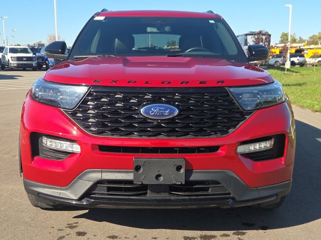 Used 2023 Ford Explorer XLT w/ Equipment Group 202A AWD/4WD image 3