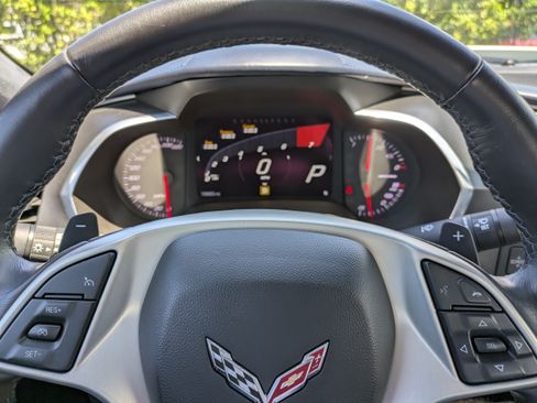 Used 2016 Chevrolet Corvette Z06 w/ 3LZ Preferred Equipment Group RWD image 26