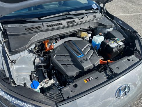 Used 2023 Hyundai Kona SE w/ Cargo Package image 28