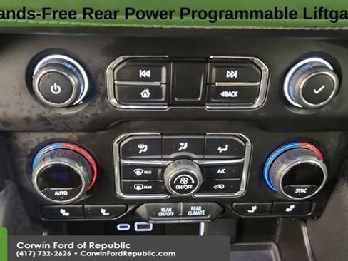 Used 2024 Chevrolet Tahoe LT image 19