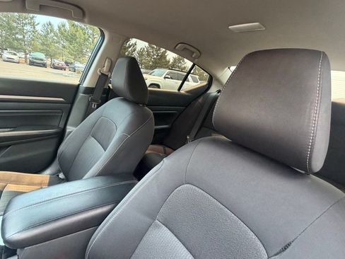 Used 2021 Nissan Altima 2.5 SV FWD image 22