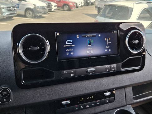 New 2024 Mercedes-Benz eSprinter 170 Cargo image 18