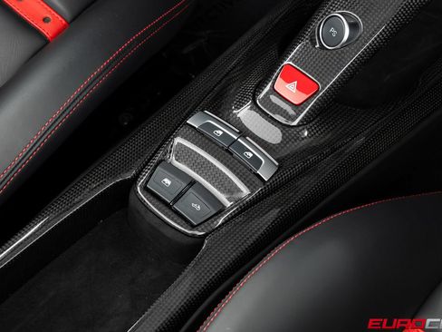 Used 2018 Ferrari 488 Spider RWD image 38