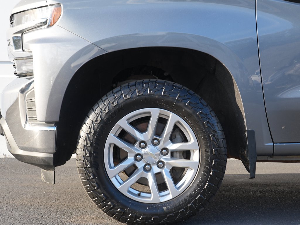 Certified 2021 Chevrolet Silverado 1500 LT AWD/4WD image 12