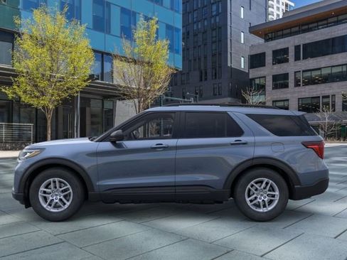 New 2026 Ford Explorer Active image 3