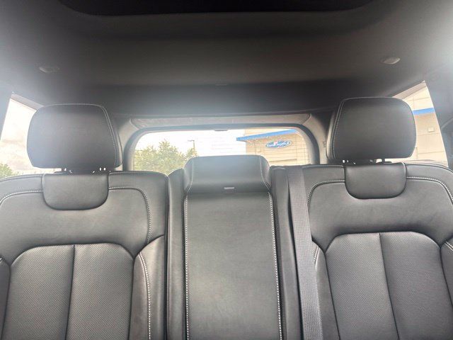 Used 2023 Jeep Grand Cherokee Overland w/ Adv Protech Group III AWD/4WD image 22