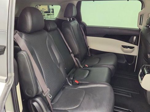 Used 2024 Kia Carnival SX Prestige FWD image 24