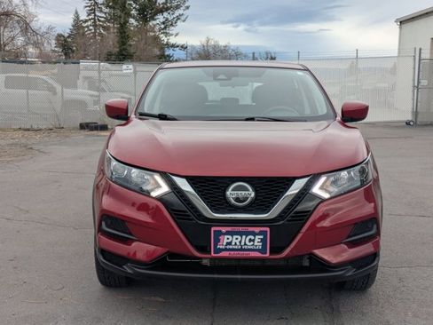 Used 2021 Nissan Rogue Sport S image 2