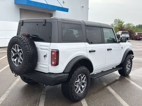 Used 2024 Ford Bronco Badlands AWD/4WD image 5