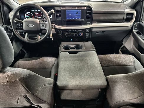 Used 2024 Ford F250 XLT image 25