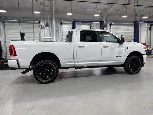 Used 2025 RAM 2500 Laramie image 14