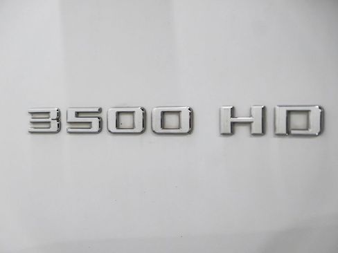 Used 2022 Chevrolet Silverado 3500 High Country image 55