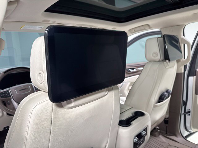 Used 2023 GMC Yukon XL Denali w/ Denali Reserve Package AWD/4WD image 7