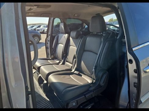 Used 2019 Honda Odyssey EX-L image 24