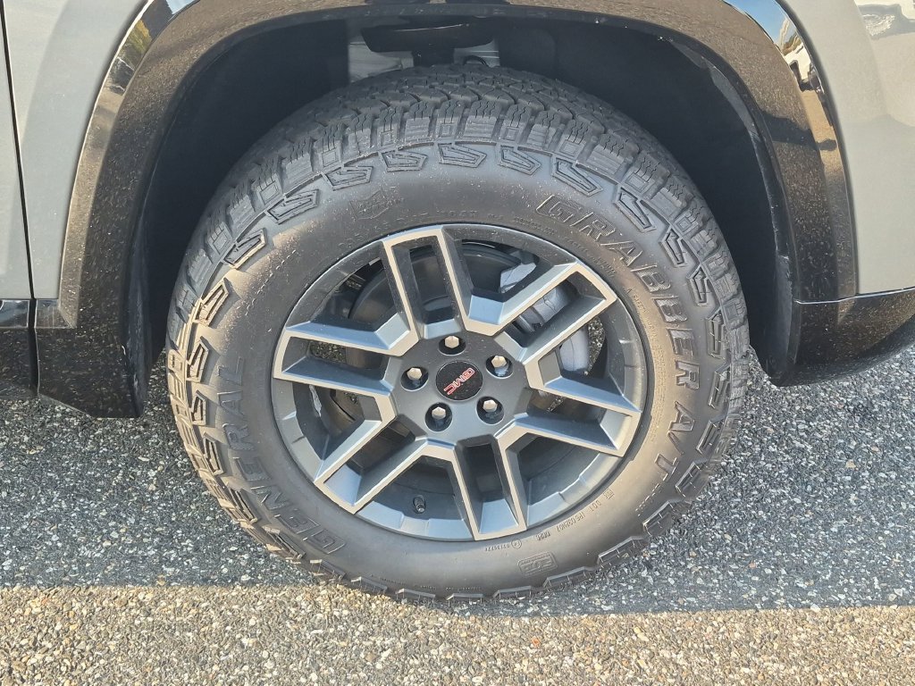 New 2027 GMC Terrain AT4 w/ Technology Package II AWD/4WD image 27