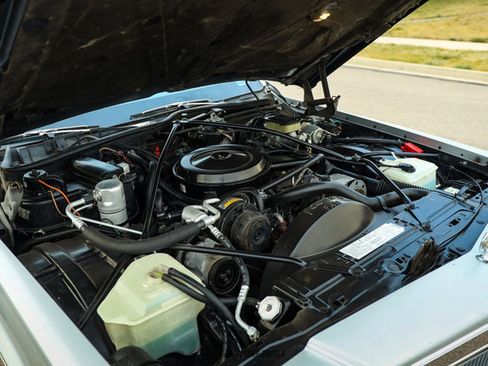 Used 1986 Cadillac Brougham Brougham image 15