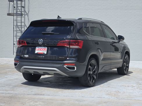 Used 2023 Volkswagen Taos SE AWD/4WD image 9