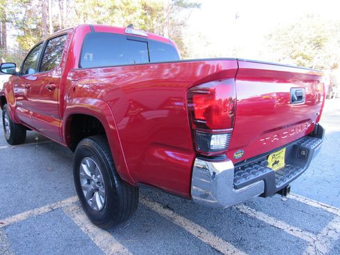 Used 2019 Toyota Tacoma SR5 image 6