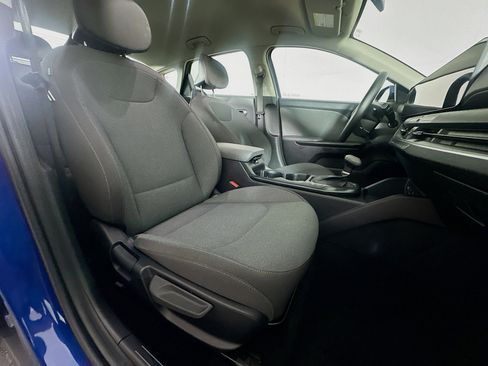 Used 2025 Kia K4 FWD image 29