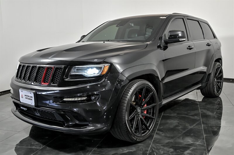 Used 2014 Jeep Grand Cherokee SRT8 w/ Luxury Group II AWD/4WD image 5