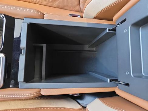 New 2026 Nissan Pathfinder Platinum AWD/4WD image 25